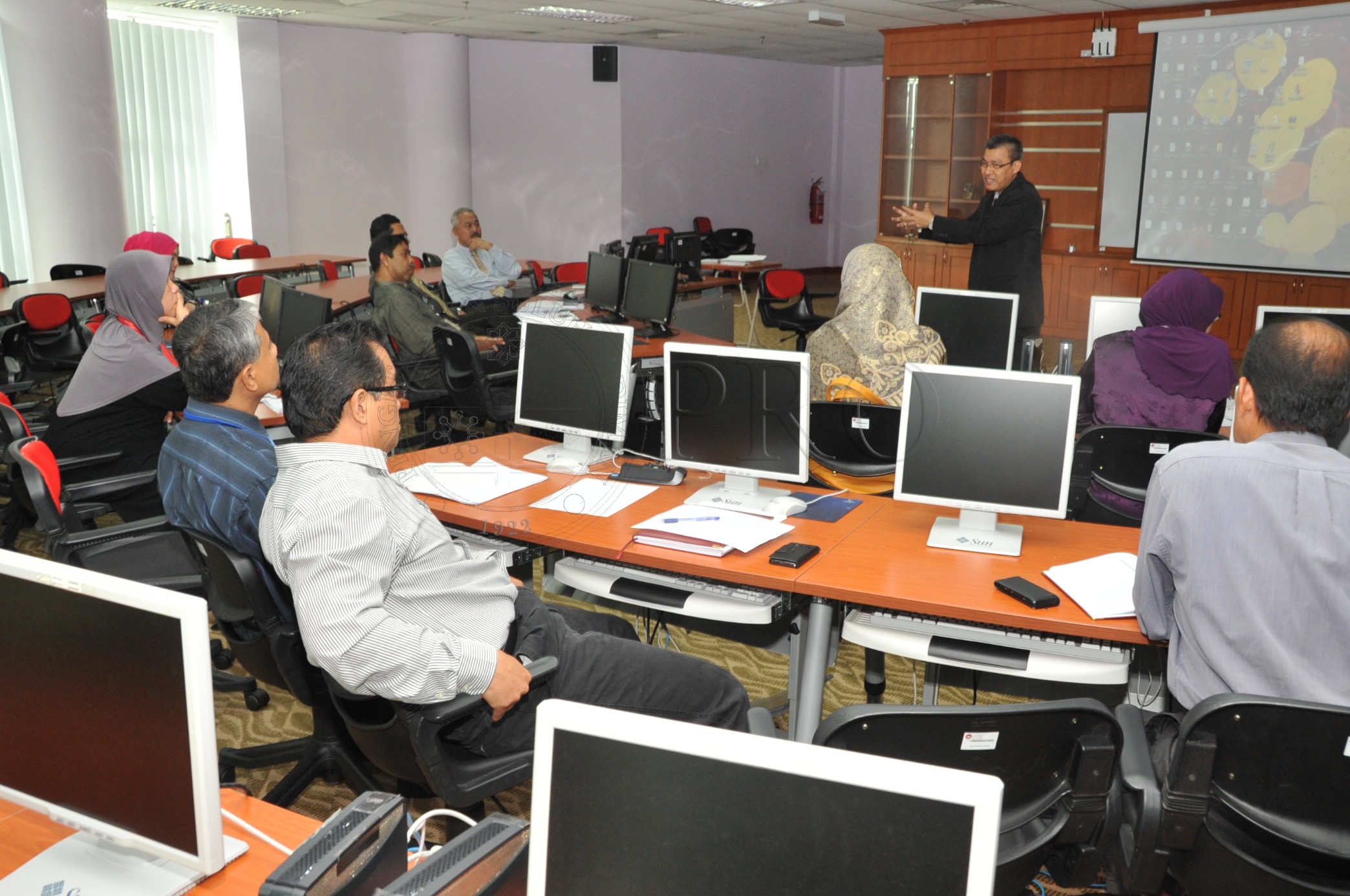 PRO 13 01 pelan PRO 6412